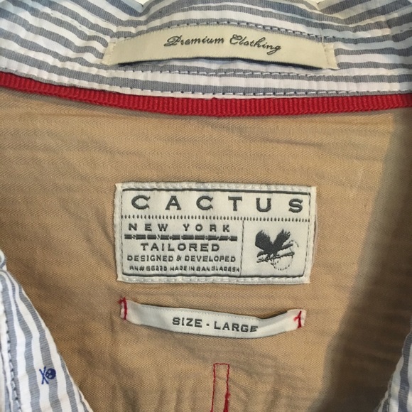 Long Sleeve Button-Up Casual Skull Shirt NWOT - Picture 3 of 6